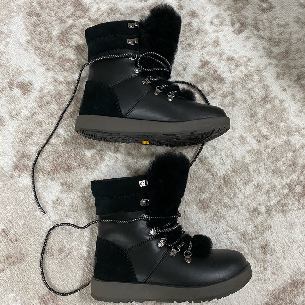 UGG Viki Waterproof Shearling Leather Laceup Boots black, 7